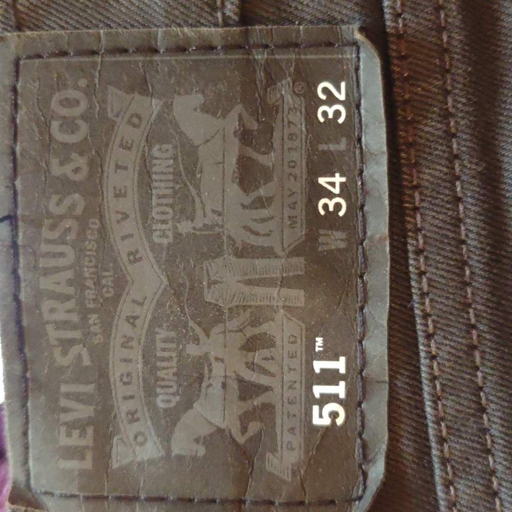 Levis